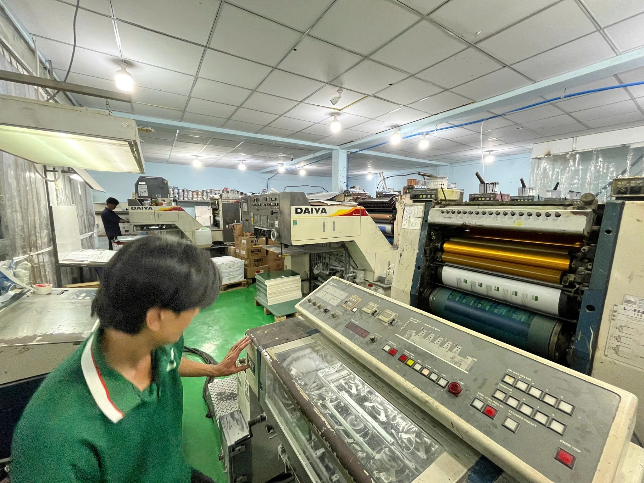 máy in offset tại công ty berry